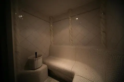 Marianna Hotel 3*